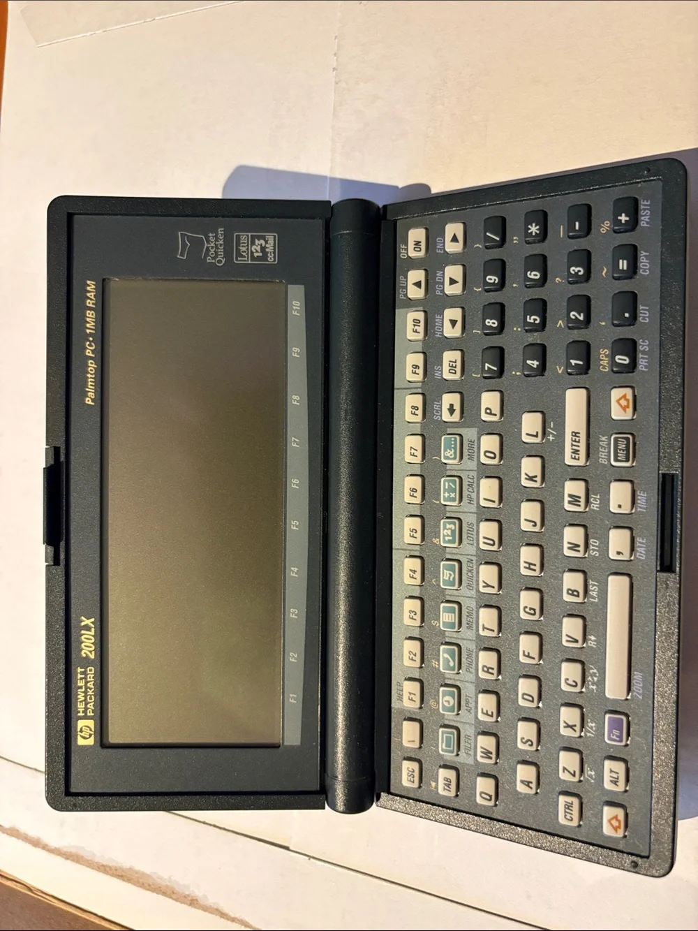 HP 200LX Palmtop PC - 1MB RAM- RARE Vintage PC- great condition